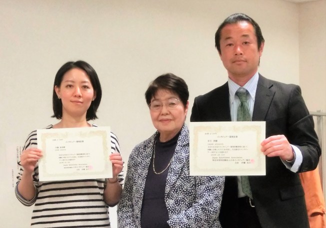 教室の外は桜の満開！満ちる花のように熱い講義になりました。全員資格取得 