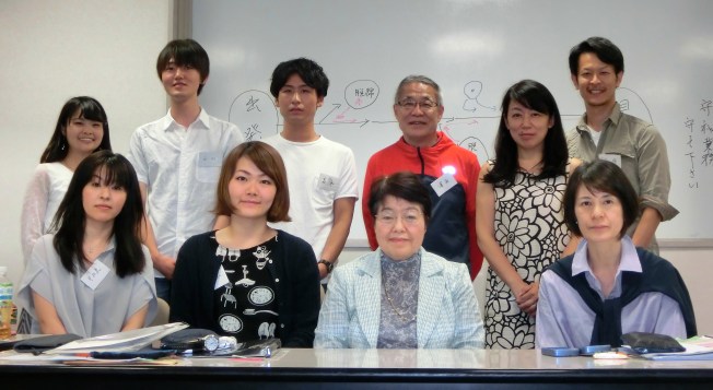 2016年５月 皆様が熱心に受講されて燃え立つ新緑と競うばかりの教室になりました。